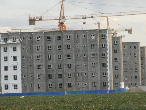 新疆兵团农五师八十一团廉租住房主体工程完工，房屋建筑工程取得新进展